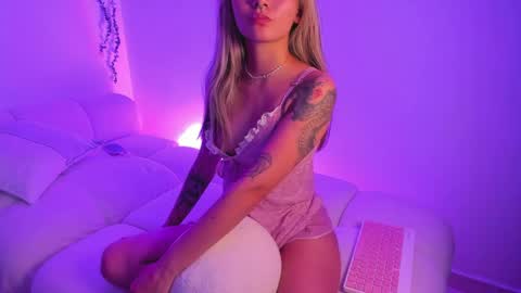 Marin kitoko online show from May 7, 11:10 pm