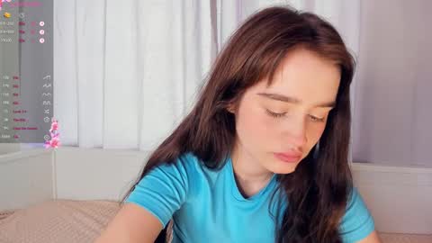 Snapshot of marionfuuller chatting on March 2, 6:48 am Alivia. online show from March 2, 6:48 am