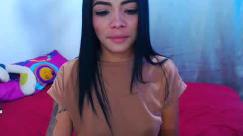 Snapshot of marisajara_ chatting on December 2, 11:46 pm marisa online show from December 2, 11:46 pm