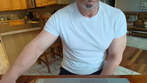 Snapshot of mark48130 chatting on February 26, 1:54 pm Mark online show from February 26, 1:54 pm