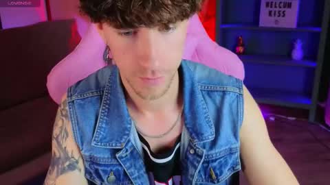 mark_caron online show from October 19, 9:08 pm