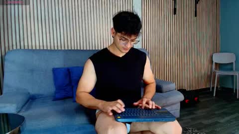 mark_evans1_ online show from October 11, 9:07 pm