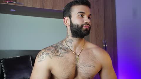 Mark online show from October 13, 8:44 pm