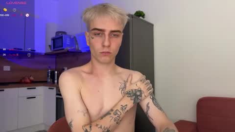 Mark 3 online show from October 22, 1:24 pm