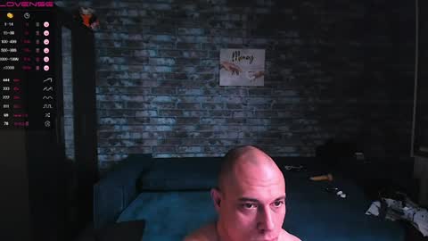 Mark online show from June 8, 1:28 am