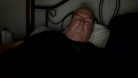 Mark online show from April 6, 7:26 pm