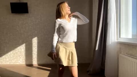 Olivia online show from November 4, 10:05 am