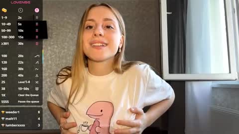 Olivia online show from September 12, 3:03 pm