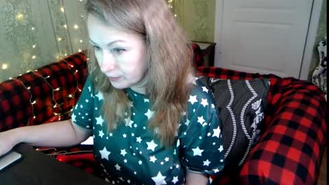 MarleneLue online show from September 23, 11:15 am