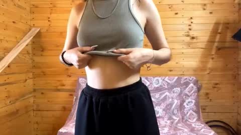 Ellie online show from September 23, 8:41 am