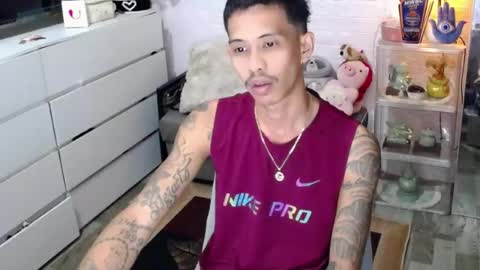 marlmoreno10 online show from July 9, 2:21 pm