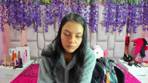 Marly Anal  online show from February 12, 1:59 pm