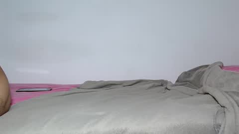 MAX online show from October 23, 6:20 pm