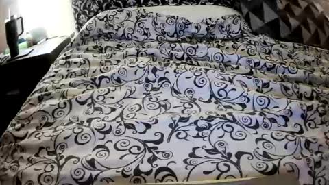 Jess and Nick online show from March 24, 3:12 am