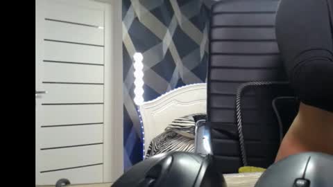 ice online show from February 23, 7:49 pm