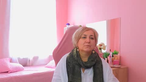 marta_wils online show from October 15, 4:27 am