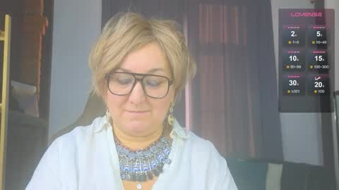 marta_wils online show from November 20, 6:12 am