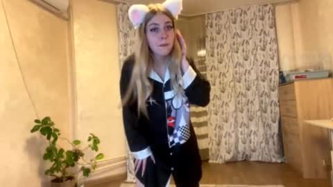 Marta online show from October 27, 8:20 pm