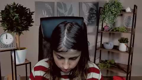 martaedams online show from November 10, 6:16 am