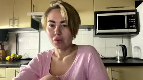 Marta online show from April 2, 9:00 pm