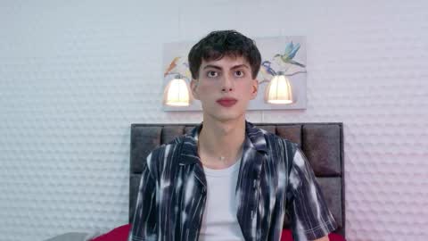 martin_williams_ online show from December 17, 12:12 pm