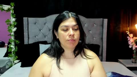 Snapshot of martina_foxy_ chatting on March 9, 11:47 am MARTINA online show from March 9, 11:47 am
