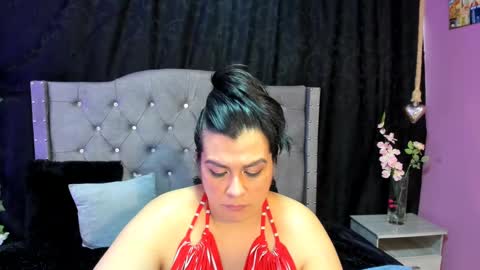 Snapshot of martina_foxy_ chatting on February 23, 3:29 pm MARTINA online show from February 23, 3:29 pm