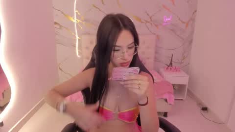   online show from February 26, 12:19 pm