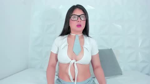 Martina  online show from October 7, 12:45 pm