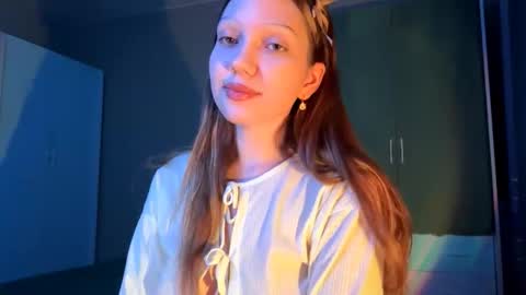 Emily online show from October 6, 8:37 pm