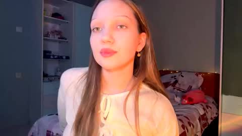 Emily online show from September 28, 8:51 pm