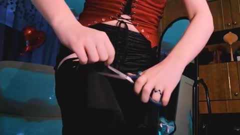 Nancy online show from July 26, 5:32 pm