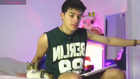 Snapshot of mary_and_andres chatting on September 18, 2:59 am Mary and Andrs online show from September 18, 2:59 am