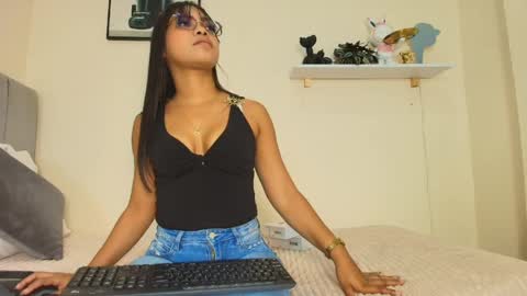 mary_cute9 online show from June 8, 12:06 pm