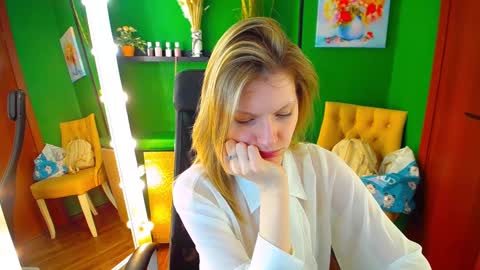 Mary online show from March 7, 1:40 pm