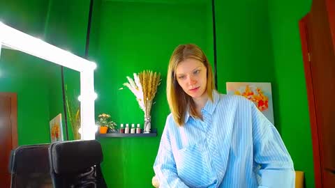 Mary online show from February 22, 2:08 pm