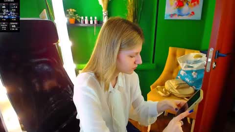 Mary online show from March 7, 7:30 am