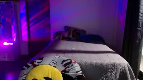 mary online show from October 4, 1:47 am