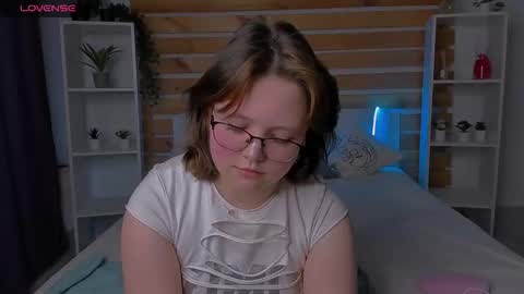 marybryantt online show from February 26, 1:53 am