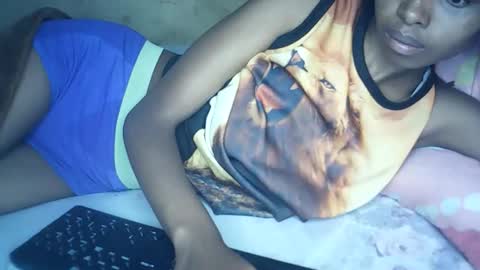 marycutie online show from May 13, 5:33 pm