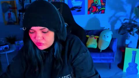 Mary online show from November 8, 2:25 am