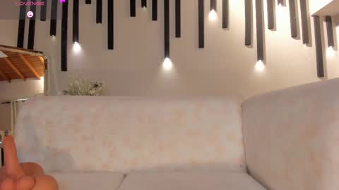  Mary  online show from March 4, 6:07 pm