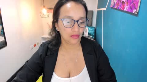 Marylin online show from December 16, 10:56 pm