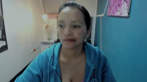 Marylin online show from December 3, 7:39 pm