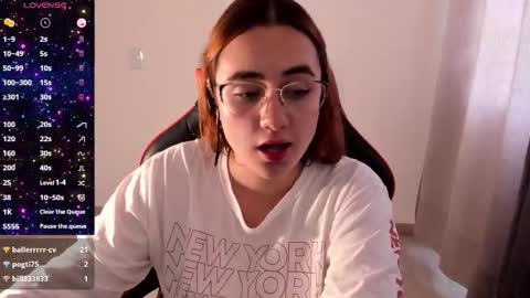 Dulce Maria online show from October 22, 8:32 pm