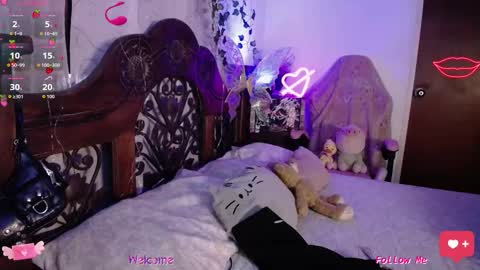 Mary online show from November 9, 11:13 am