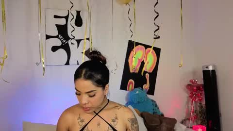 maryybellax online show from September 25, 2:40 am