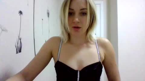 maryyemm online show from January 14, 8:04 pm