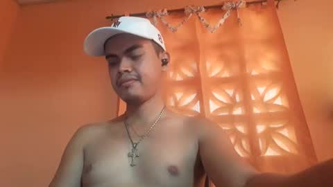 Max online show from February 13, 6:37 pm