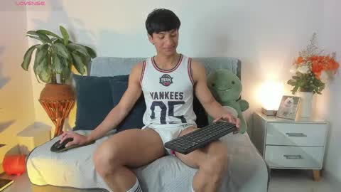 mash_angelo online show from April 13, 1:15 pm